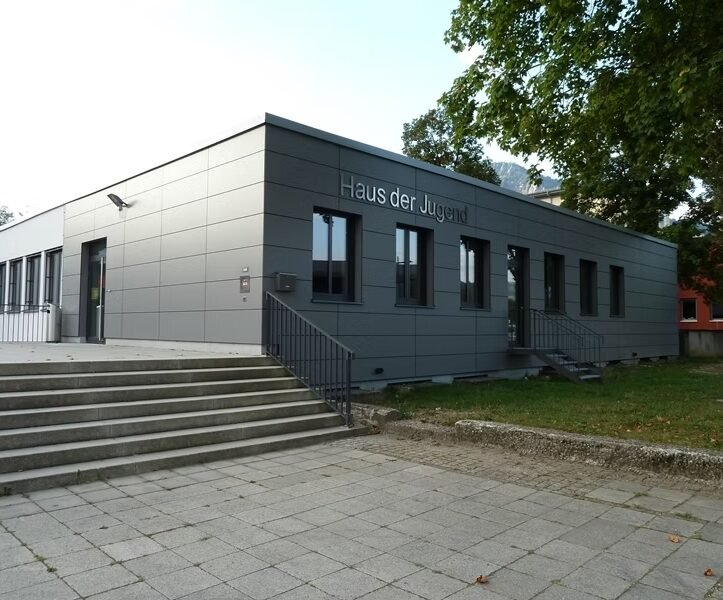 30b22b_21c5d0645b534e70ac3e610488abdfe5_mv2-_1_