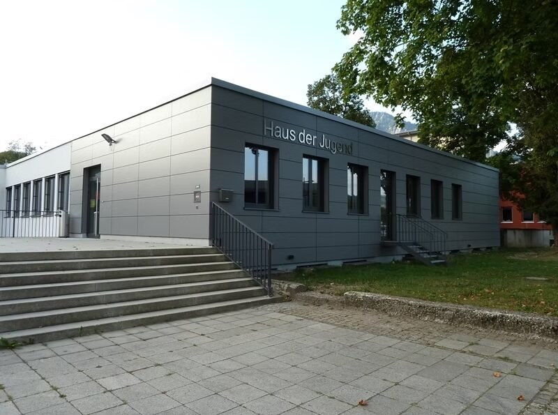 30b22b_21c5d0645b534e70ac3e610488abdfe5_mv2-_1_