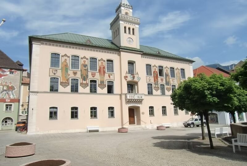 30b22b_f47279f92609451d8335edce82374070_mv2